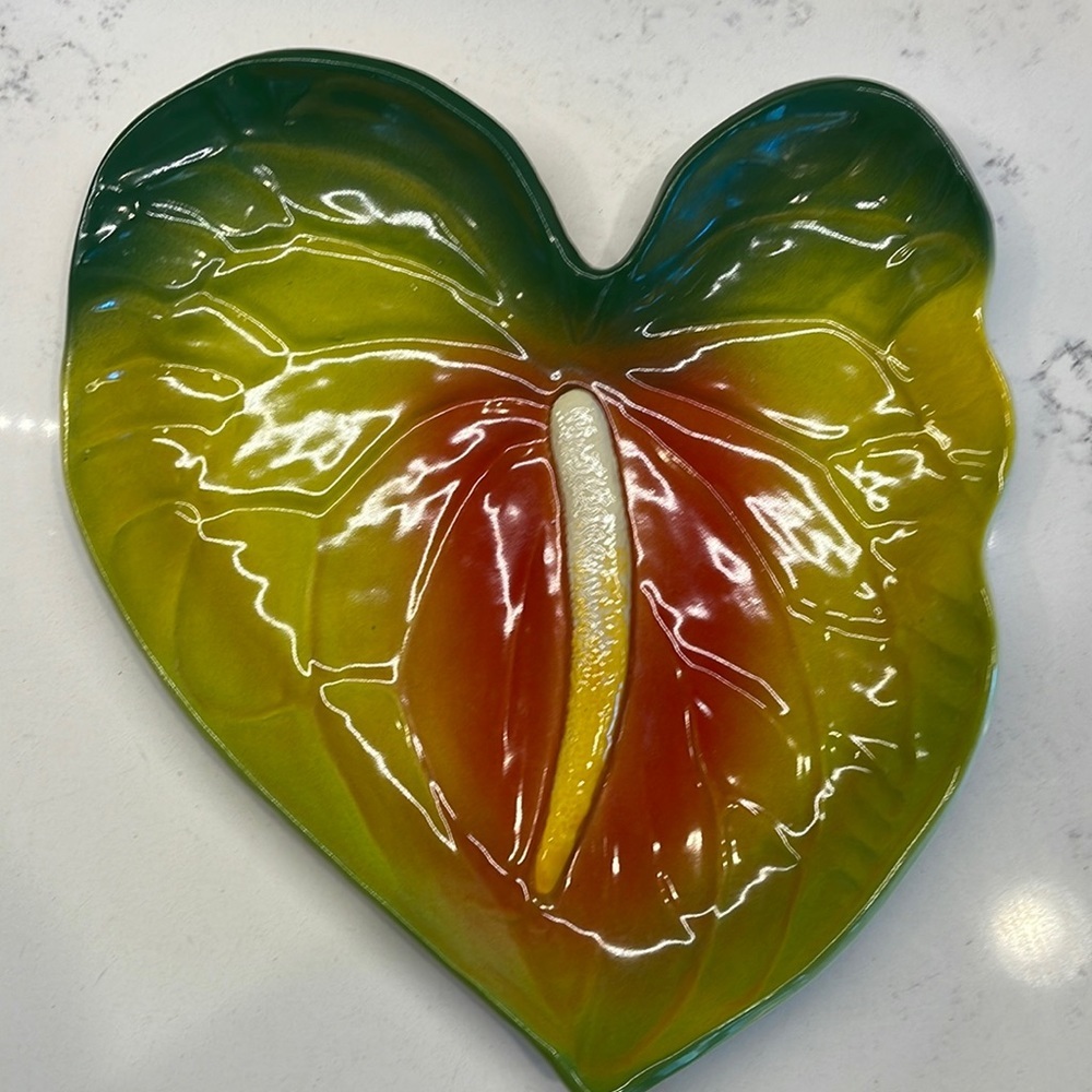 Aloha Aina Pottery Studio-Hawaii-Calla Lilly Dish
